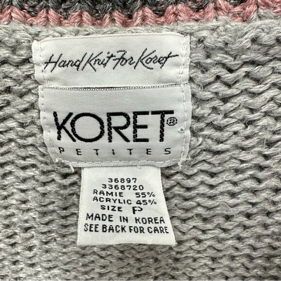 Koret cottagecore gray knit pom pom semi cropped cardigan sweater Size Petite - Picture 3 of 16